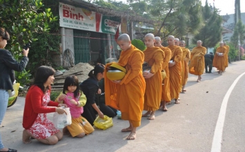 Ba điều nên biết khi làm phước 